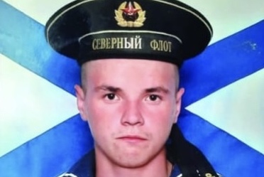 ОБЪЕДИНИВШИСЬ ПЕРЕД ОПАСНОСТЬЮ