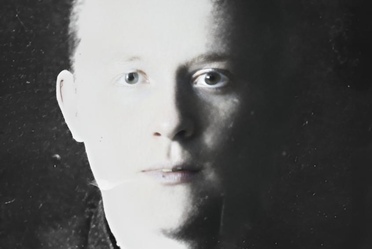 БЕССМЕРТНЫЙ ПОДВИГ РАЗВЕДЧИКА