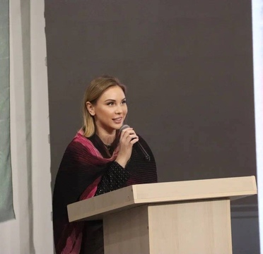 Руководитель Дома народов России Анна Полежаева приняла участие в пленарном заседании Международного форума женщин в Махачкале