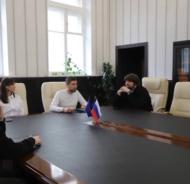 В Доме народов России прошла стажировка финалистов Всероссийского проекта «ЭтНик: кадры решают»