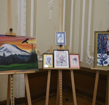 В Доме народов России состоялось открытие выставки «Мой Мир» художницы-дизайнера Надежды Амирамовой